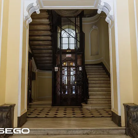 Dimora Monumentale - Centro Apartment Genoa